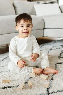 GROW WITH YOU ZIPPER JUMPSUIT + LOOSE FIT | CLOUD -Goumikids Shop Goumi InTheRain KaitlinGreen 1492000x3000 1