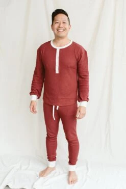 MENS THERMAL BOTTOMS | COCOA + CREAM | FITS SNUG -Goumikids Shop Goumi InTheSnowSTUDIO KaitlinGreen 502000x3000 1