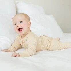 GROW WITH YOU FOOTIE + LOOSE FIT | DUNE 20 GROW WITH YOU FOOTIE + LOOSE FIT | DUNE -Goumikids Shop Goumi InTheSun KaitlinGreen 227