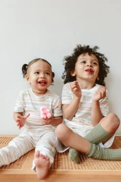 S/S BODYSUIT | BOARDWALK STRIPE -Goumikids Shop Goumi OnTheBoardwalk Location KaitlinGreen 241