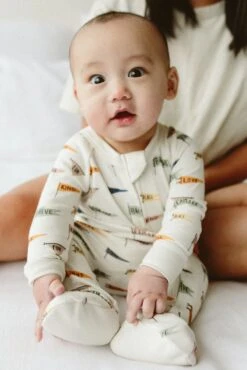 GROW WITH YOU FOOTIE + SNUG FIT | AFFIRMATIONS -Goumikids Shop Goumi Spring Summer24 KaitlinGreen 523