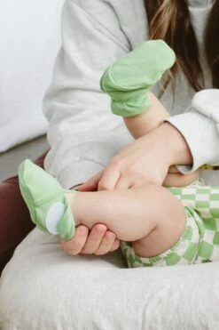 STAY ON 2-PACK BOOTS | MATCHA + CABANA GREEN -Goumikids Shop Goumi Spring Summer24 KaitlinGreen 690 1