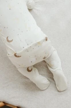 GROW WITH YOU FOOTIE + SNUG FIT | LUNA -Goumikids Shop Goumi Spring Summer24 KaitlinGreen 82 2