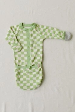 24 HOUR CONVERTIBLE GOWN | CABANA GREEN 16 24 HOUR CONVERTIBLE GOWN | CABANA GREEN -Goumikids Shop Goumi Spring Summer24 KaitlinGreen 908 1