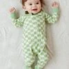 GROW WITH YOU FOOTIE + SNUG FIT | CABANA GREEN 2 GROW WITH YOU FOOTIE + SNUG FIT | CABANA GREEN -Goumikids Shop Goumi Spring Summer24 KaitlinGreenHIGHLIGHTS 11