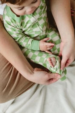 GROW WITH YOU FOOTIE + SNUG FIT | CABANA GREEN -Goumikids Shop Goumi Spring Summer24 KaitlinGreenHIGHLIGHTS 9