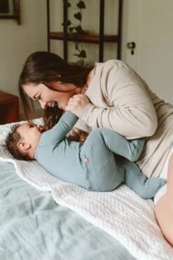 GROW WITH YOU FOOTIE + SNUG FIT | POOLSIDE -Goumikids Shop Goumi Spring Summer24 KaitlinGreenHIGHLIGHTS 94 1