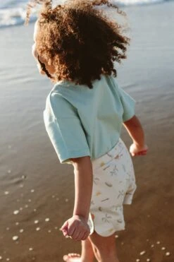 BIG KID SHORTS | SURF'S UP -Goumikids Shop Goumi SurfsUp KaitlinGreen 1193copy