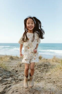 BIG KID SHORTS | SURF'S UP