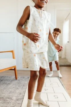 BIG KID SHORTS | SURF'S UP -Goumikids Shop Goumi SurfsUp KaitlinGreen 822copy